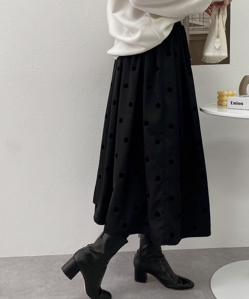 nissen(ニッセン)の「フロッキープリントドット柄ロングスカート(スカート・レディース・ベージュ/ブラック・M/L)」の16枚目の写真