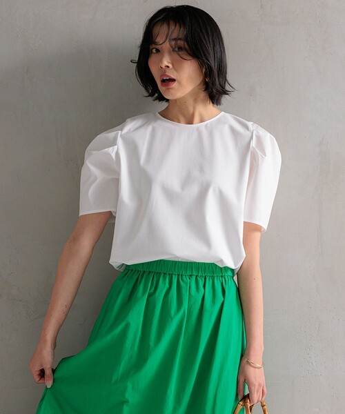 23区(ニジュウサンク)の「【洗える】スムースデザイン タックディテール カットソー(Tシャツ/カットソー・レディース・ホワイト系/ブラック系/カーキ系/イエロー系/ベージュ系・40/38)」の2枚目の写真