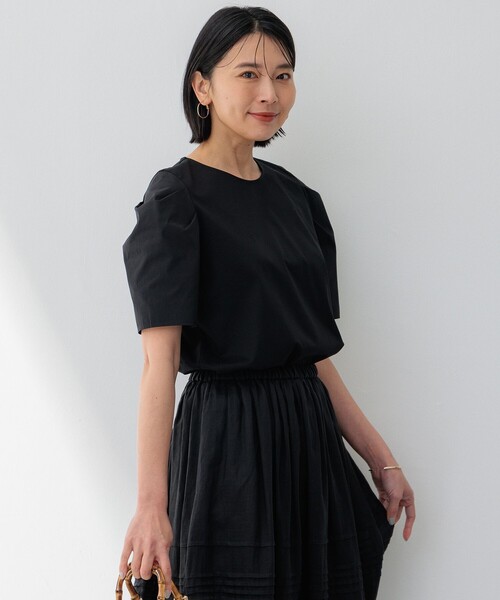 23区(ニジュウサンク)の「【洗える】スムースデザイン タックディテール カットソー(Tシャツ/カットソー・レディース・ホワイト系/ブラック系/カーキ系/イエロー系/ベージュ系・40/38)」の3枚目の写真