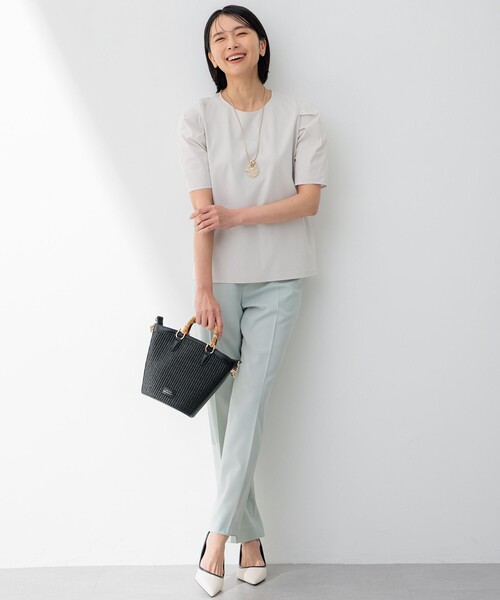 23区(ニジュウサンク)の「【洗える】スムースデザイン タックディテール カットソー(Tシャツ/カットソー・レディース・ホワイト系/ブラック系/カーキ系/イエロー系/ベージュ系・40/38)」の14枚目の写真
