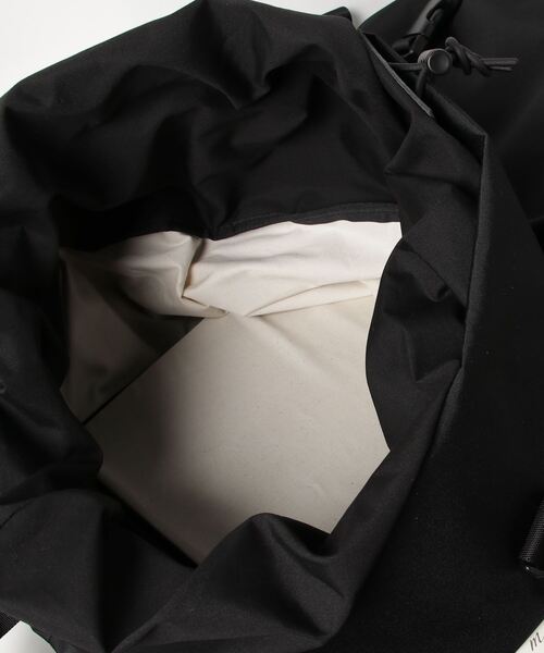 macromauro（マクロマウロ）の「【macromauro】 kaos polyester BELT（BLACK） W&M Special Edition（バックパック/リュック・メンズ・ブラック・FREE）」の15枚目の写真
