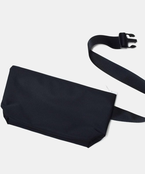 macromauro（マクロマウロ）の「【macromauro】 kaos polyester BELT（BLACK） W&M Special Edition（バックパック/リュック・メンズ・ブラック・FREE）」の5枚目の写真