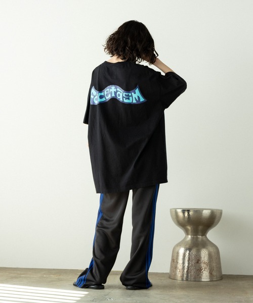 FACETASM（ファセッタズム）の「FACETASM/ファセッタズム 90s GRAPHIC BIG TEE Tシャツ（Tシャツ/カットソー・メンズ・ブルー/ブラック/ホワイト・5）」の16枚目の写真