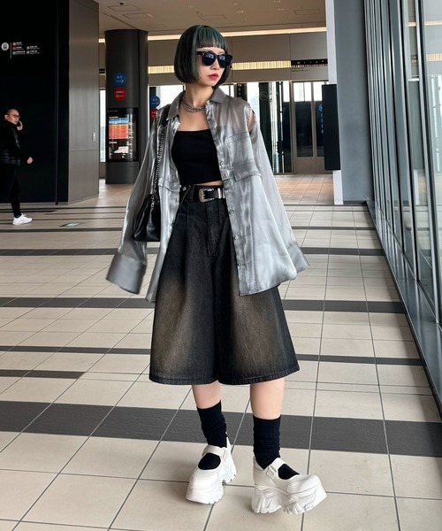 PAGEBOY（ページボーイ）の「サスツキデニムハーフパンツ（デニムパンツ・レディース・ブルー/ブラック・MEDIUM/SMALL）」の8枚目の写真