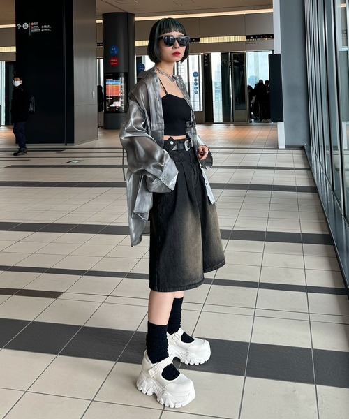 PAGEBOY（ページボーイ）の「サスツキデニムハーフパンツ（デニムパンツ・レディース・ブルー/ブラック・MEDIUM/SMALL）」の12枚目の写真