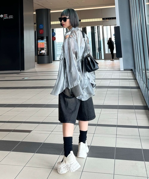 PAGEBOY（ページボーイ）の「サスツキデニムハーフパンツ（デニムパンツ・レディース・ブルー/ブラック・MEDIUM/SMALL）」の14枚目の写真