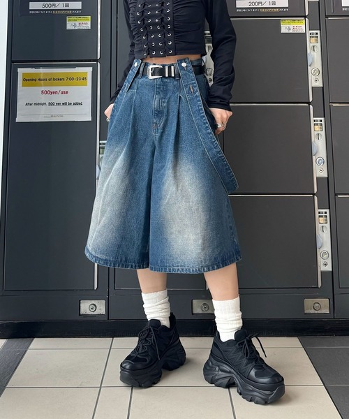 PAGEBOY（ページボーイ）の「サスツキデニムハーフパンツ（デニムパンツ・レディース・ブルー/ブラック・MEDIUM/SMALL）」の16枚目の写真