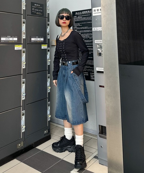 PAGEBOY（ページボーイ）の「サスツキデニムハーフパンツ（デニムパンツ・レディース・ブルー/ブラック・MEDIUM/SMALL）」の22枚目の写真