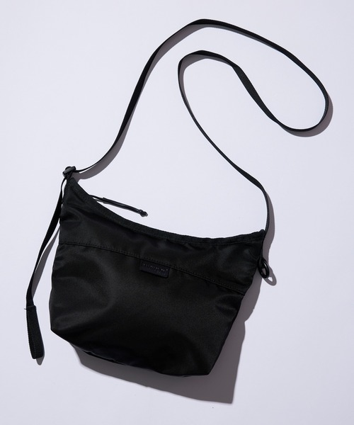 BAICYCLON by Bagjack（バイシクロン バイ バグジャック）の「【BAICYCLON】MINI SHOULDER BAG BCL-56（ショルダーバッグ・メンズ・ブラック系1/ブラック系その他3/ブラック系その他2・FREE）」の2枚目の写真