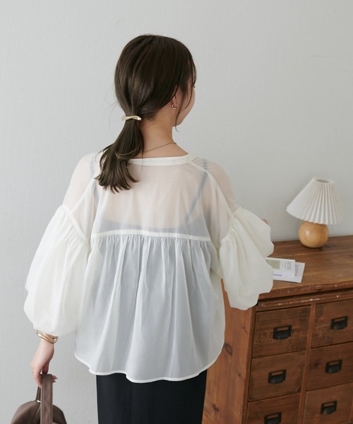 DISCOAT（ディスコート）の「《新色追加！》ラメシアー袖バルーンブラウス（シャツ/ブラウス・レディース・アイボリー/ブラック/レモンイエロー/ブラウン・FREE）」の20枚目の写真