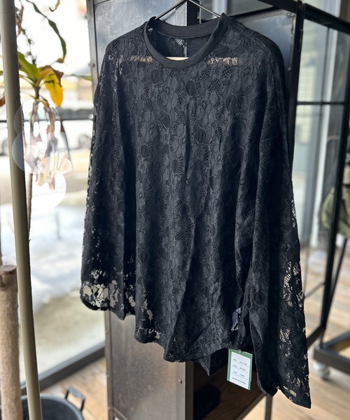 Kotoe(コトエ)の「ビッグシルエット フラワーレーストップス(Tシャツ/カットソー・レディース・ブラック/ホワイト・FREE)」の21枚目の写真