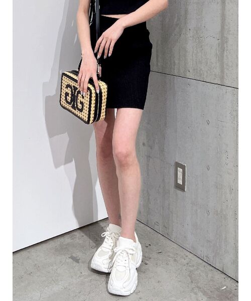 GYDA（ジェイダ）の「シャイニーリブタイトスカートライクショートパンツ（その他パンツ・レディース・ブラック/グレー・FREE）」の2枚目の写真