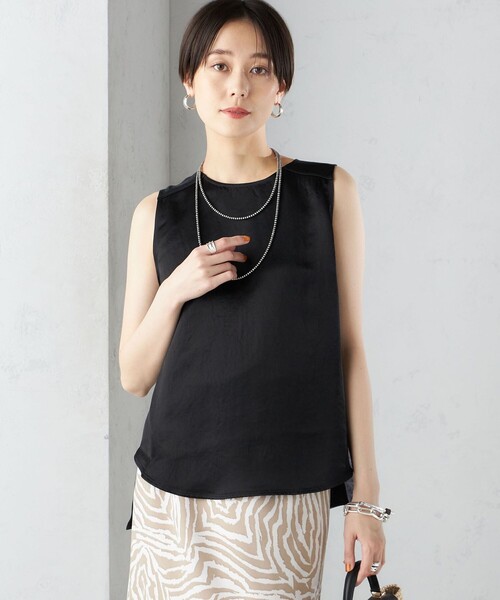 SHIPS（シップス）の「〈手洗い可能〉サテン ノースリーブ ブラウス ◇（シャツ/ブラウス・レディース・ブラック/ベージュ/オフホワイト・ONE SIZE）」の15枚目の写真