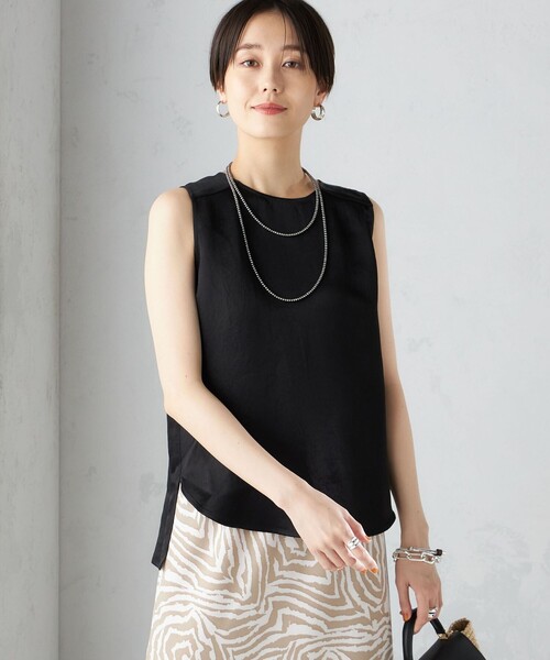 SHIPS（シップス）の「〈手洗い可能〉サテン ノースリーブ ブラウス ◇（シャツ/ブラウス・レディース・ブラック/ベージュ/オフホワイト・ONE SIZE）」の14枚目の写真