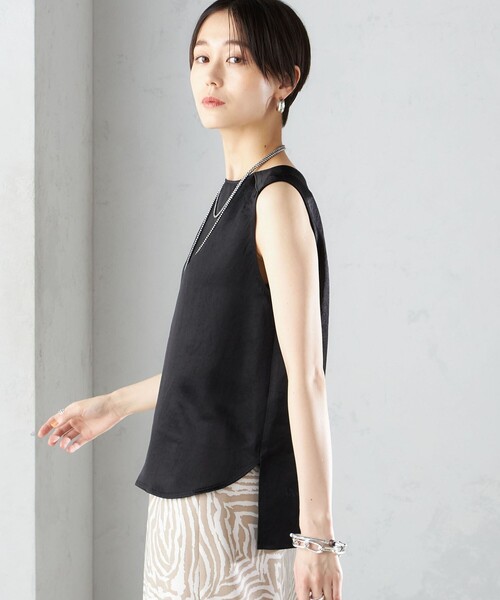 SHIPS（シップス）の「〈手洗い可能〉サテン ノースリーブ ブラウス ◇（シャツ/ブラウス・レディース・ブラック/ベージュ/オフホワイト・ONE SIZE）」の12枚目の写真