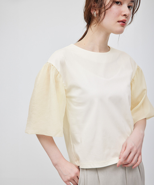ROPE'(ロペ)の「オーガンジー袖カットソー(Tシャツ/カットソー・レディース・ベージュ/ブラック/ホワイト・FREE)」の1枚目の写真