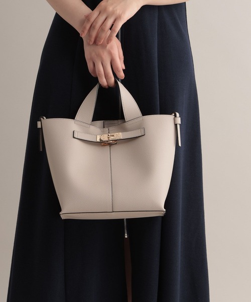 Andemiu（アンデミュウ）の「フロントカナグ2WAYBAG124556（ハンドバッグ・レディース・グレイッシュベージュ/アイボリー/ブラック/ベージュ・FREE）」の5枚目の写真