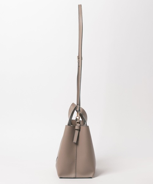 Andemiu（アンデミュウ）の「フロントカナグ2WAYBAG124556（ハンドバッグ・レディース・グレイッシュベージュ/アイボリー/ブラック/ベージュ・FREE）」の7枚目の写真