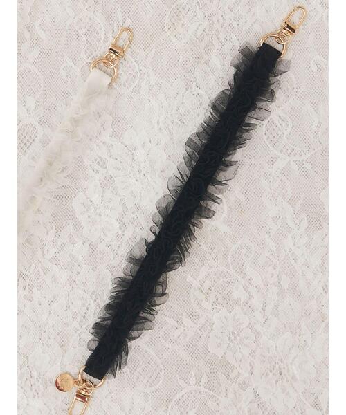 Maison de FLEUR（メゾンドフルール）の「チュールパールストラップ（スマホグッズ・レディース・アイボリー/ブラック/ピンク・FREE）」の3枚目の写真