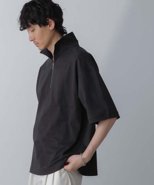 NANO universe(ナノユニバース)の「HALF ZIP ワイドシルエット Tシャツ 半袖(Tシャツ/カットソー・メンズ・ブラック/ベージュ系その他/チャコール・L/M)」の10枚目の写真