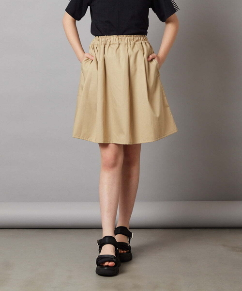 a.v.v（アーヴェヴェ）の「[160]タック＆ギャザーフレアスカート（スカート・キッズ・ブルー/ブラック/ベージュ・160）」の2枚目の写真