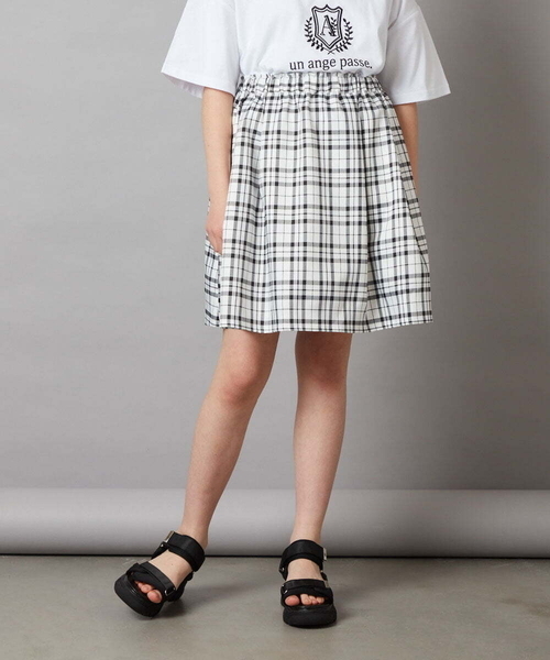 a.v.v（アーヴェヴェ）の「[160]タック＆ギャザーフレアスカート（スカート・キッズ・ブルー/ブラック/ベージュ・160）」の6枚目の写真