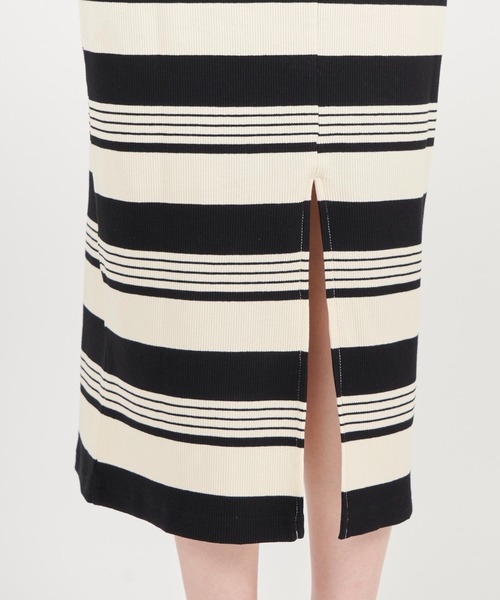 ROYAL PARTY（ロイヤルパーティー）の「【ZOZO限定】パット付ダブルストラップキャミワンピース（ワンピース・レディース・レッド/ブラック/マルチ/グレー・FREE）」の13枚目の写真