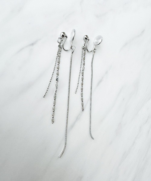 TIMELESS&THREE（タイムレスアンドスリー）の「スリーラインコイルクリップイヤリング（イヤリング・レディース・ゴールド/シルバー・FREE）」の2枚目の写真