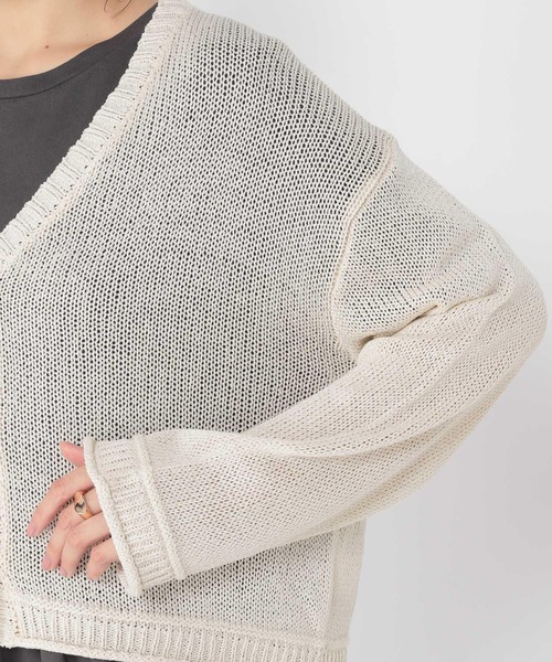 studio CLIP(スタディオクリップ)の「3ゲージブライトリリヤーンVネックカーディガン(カーディガン/ボレロ・レディース・ナチュラル/ラベンダー/イエロー・FREE)」の14枚目の写真