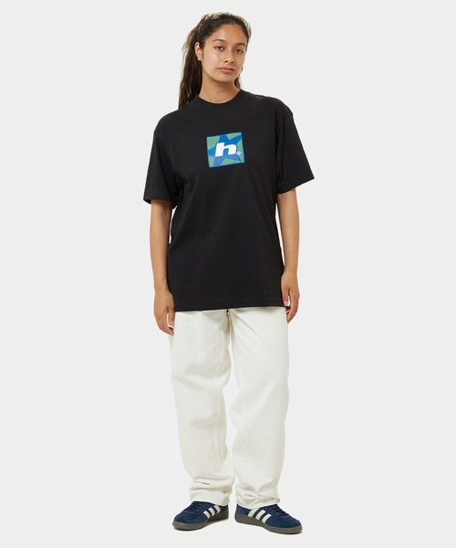 HUF セットアップ : 半袖ポケットTシャツ & スウェットショーツ HUF(ハフ) セットアップ(メンズ) - 海外通販のBUYMA