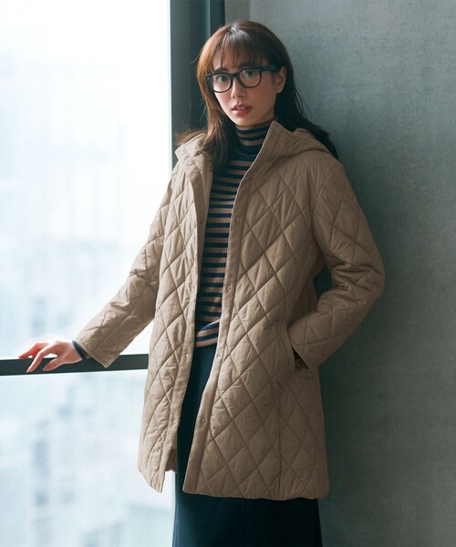 J.PRESS Ladies(J.プレス レディス)の「【WEB限定カラーあり・洗える】コンパクトタフタキルティング フーデッド コート(その他アウター・レディース・アイボリー系/グレー系/ネイビー系/ベージュ系/ブラック系・XS/S)」の3枚目の写真