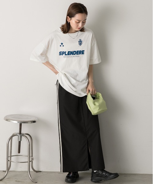ad thie(アドティエ)の「ゲームデザイン オーバーサイズTシャツ(Tシャツ/カットソー・レディース・オフホワイト/ブラック/ブルーグレー・FREE)」の9枚目の写真