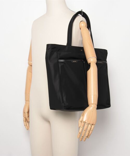 ANYA HINDMARCH（アニヤハインドマーチ）の「ANYA HINDMARCH ECONYL