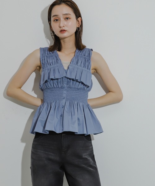 HEYUMM（ヘユム）の「フリルシャーリングペプラムトップ（シャツ/ブラウス・レディース・ブラック/ブルー/ブラウン・ONE）」の10枚目の写真