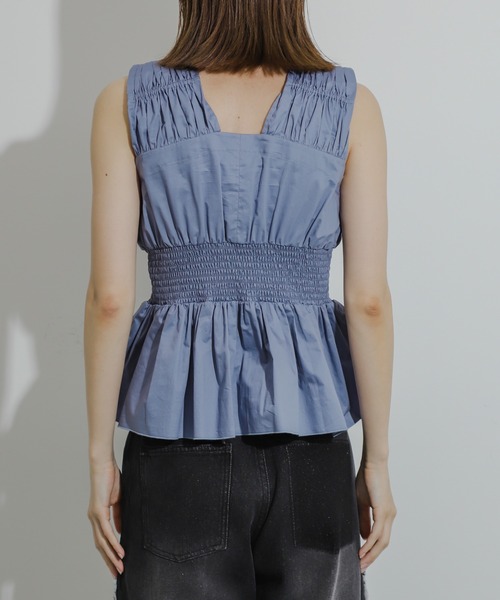 HEYUMM（ヘユム）の「フリルシャーリングペプラムトップ（シャツ/ブラウス・レディース・ブラック/ブルー/ブラウン・ONE）」の18枚目の写真