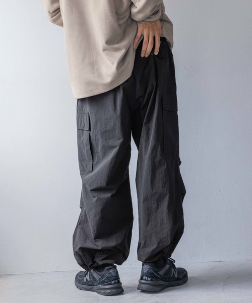 LOWRYS FARM（ローリーズファーム）の「ナイロンカーゴパンツ 133924（カーゴパンツ・メンズ・ネイビー/ブラック・MEDIUM/LARGE）」の17枚目の写真