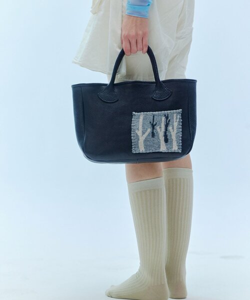 ear PAPILLONNER（イアパピヨネ）の「韓国発【YURT(ユルト)×MISU A