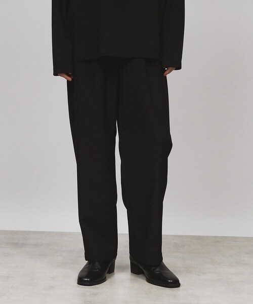 tk.TAKEO KIKUCHI(ティーケータケオキクチ)の「◆ダブルクロスルーズテーパードパンツ(セットアップ対応)(スラックス・メンズ・ブラック/ブラウン系/ダークグレー・03/02/01)」の4枚目の写真