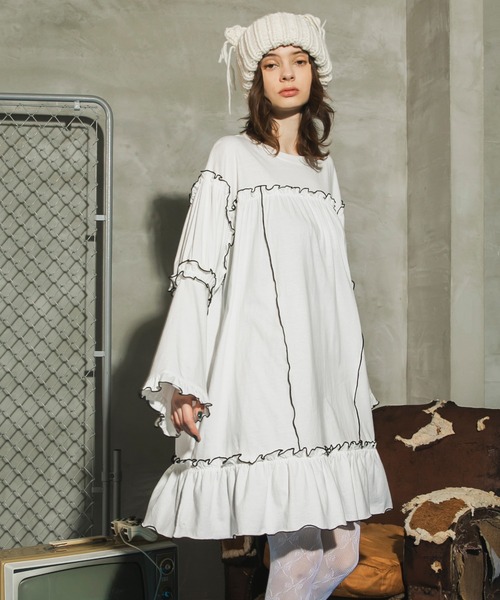 forksy.】フレアスリーブフリルメローオーバーサイズロングTシャツ