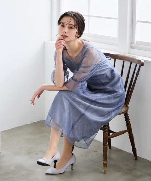 【美品】AIMER グリッター レース付き パーティードレス グリッターレース袖付きフィット&フレアパーティードレス 結婚式
