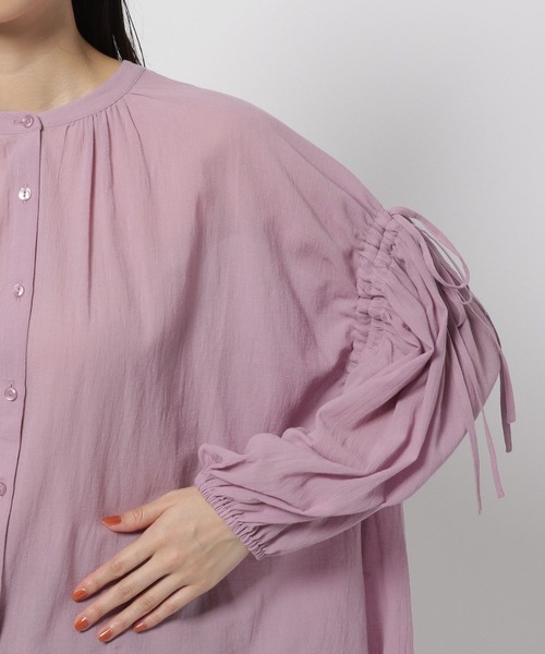 niko and...（ニコアンド）の「袖ギャザーリボンブラウス（シャツ/ブラウス・レディース・ブラウン/ピンク/オフホワイト・FREE）」の17枚目の写真