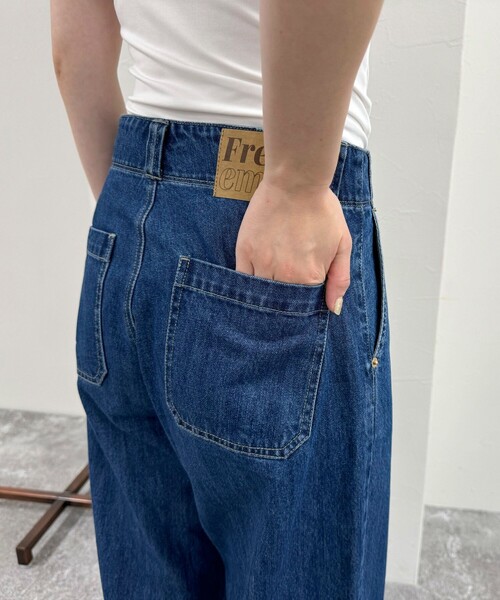 fredy emue（フレディエミュ）の「セミワイドデニムパンツ（デニムパンツ・レディース・サックスブルー/ブルー・36/38）」の21枚目の写真