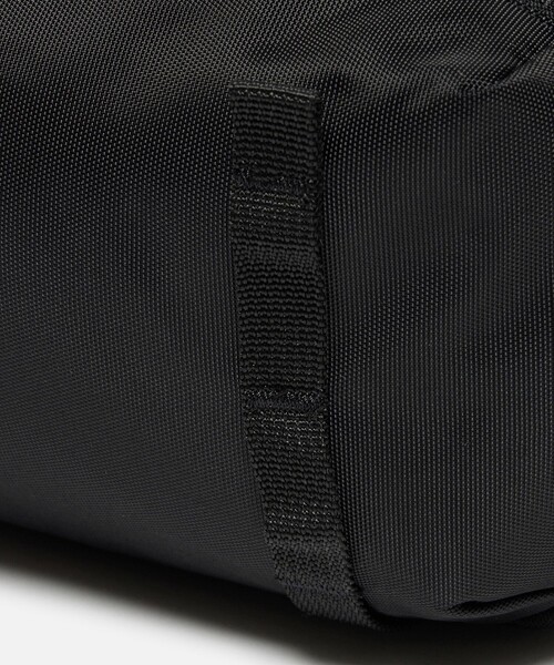 AIGLE（エーグル）の「撥水 アーバン バムバッグ ショルダーバッグ ウエストバッグ /W28×H14×D10cm（ボディバッグ/ウエストポーチ・レディース・ブラック/ダークグリーン・FREE）」の9枚目の写真