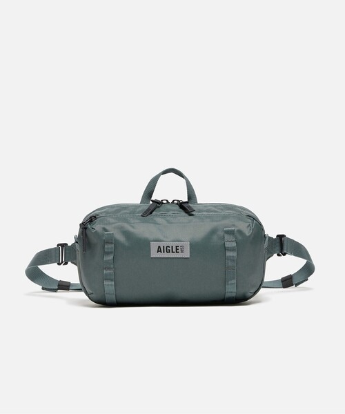 AIGLE（エーグル）の「撥水 アーバン バムバッグ ショルダーバッグ ウエストバッグ /W28×H14×D10cm（ボディバッグ/ウエストポーチ・レディース・ブラック/ダークグリーン・FREE）」の15枚目の写真
