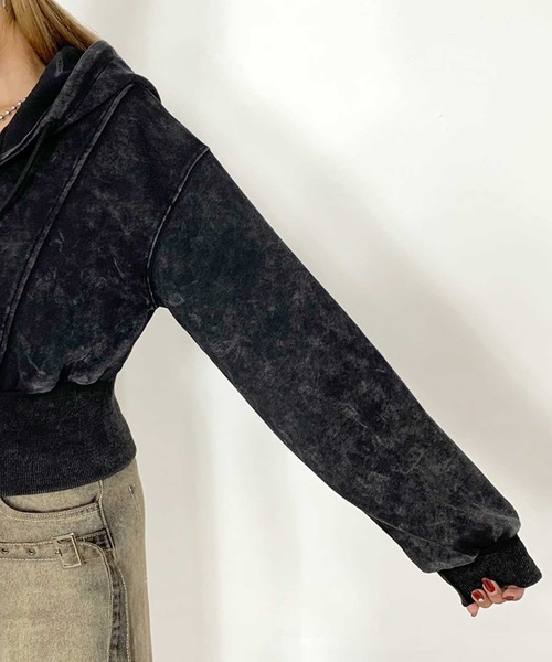 non-hedge（ノンヘッジ）の「ブリーチジップアップショート丈パーカー（パーカー・レディース・ブラック/グレー・FREE）」の4枚目の写真