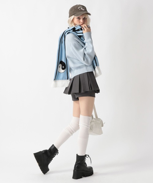 FOREVER 21（フォーエバー トゥエンティーワン）の「【2024FW】ジャガードマフラー（マフラー・レディース・レッド/グレー/ブルー・FREE）」の13枚目の写真