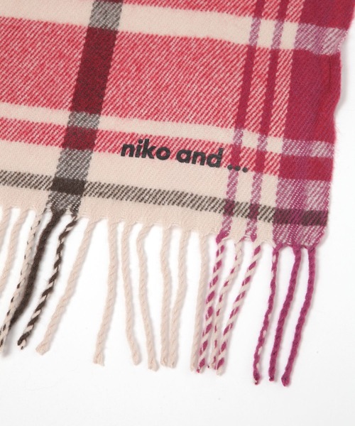 niko and...（ニコアンド）の「オリジナルチェックストール（ストール/ショール・レディース・その他1/グリーン/レッド/グレー/その他3/その他2/ネイビー/オフホワイト・0）」の9枚目の写真