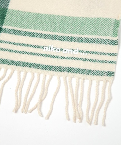 niko and...（ニコアンド）の「オリジナルチェックストール（ストール/ショール・レディース・その他1/グリーン/レッド/グレー/その他3/その他2/ネイビー/オフホワイト・0）」の12枚目の写真