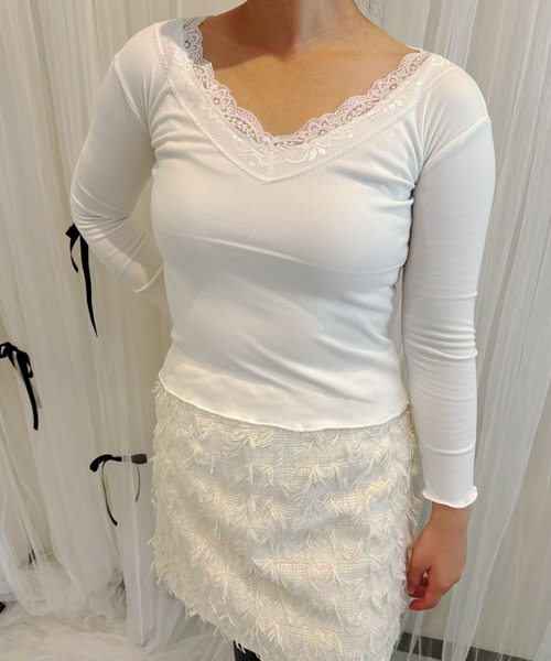 frunco（フランコ）の「【ZOZO限定】レース付き起毛カットロンT（Tシャツ/カットソー・レディース・ブラック/ホワイト・MEDIUM）」の9枚目の写真