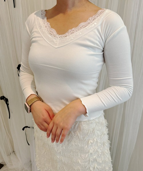 frunco（フランコ）の「【ZOZO限定】レース付き起毛カットロンT（Tシャツ/カットソー・レディース・ブラック/ホワイト・MEDIUM）」の10枚目の写真